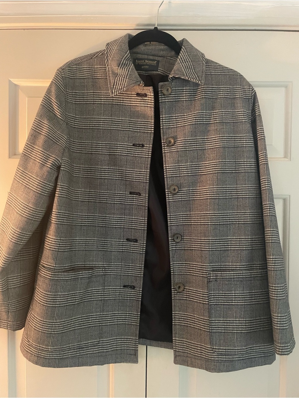Harvé Benard Black and White Houndstooth Petite Jacket